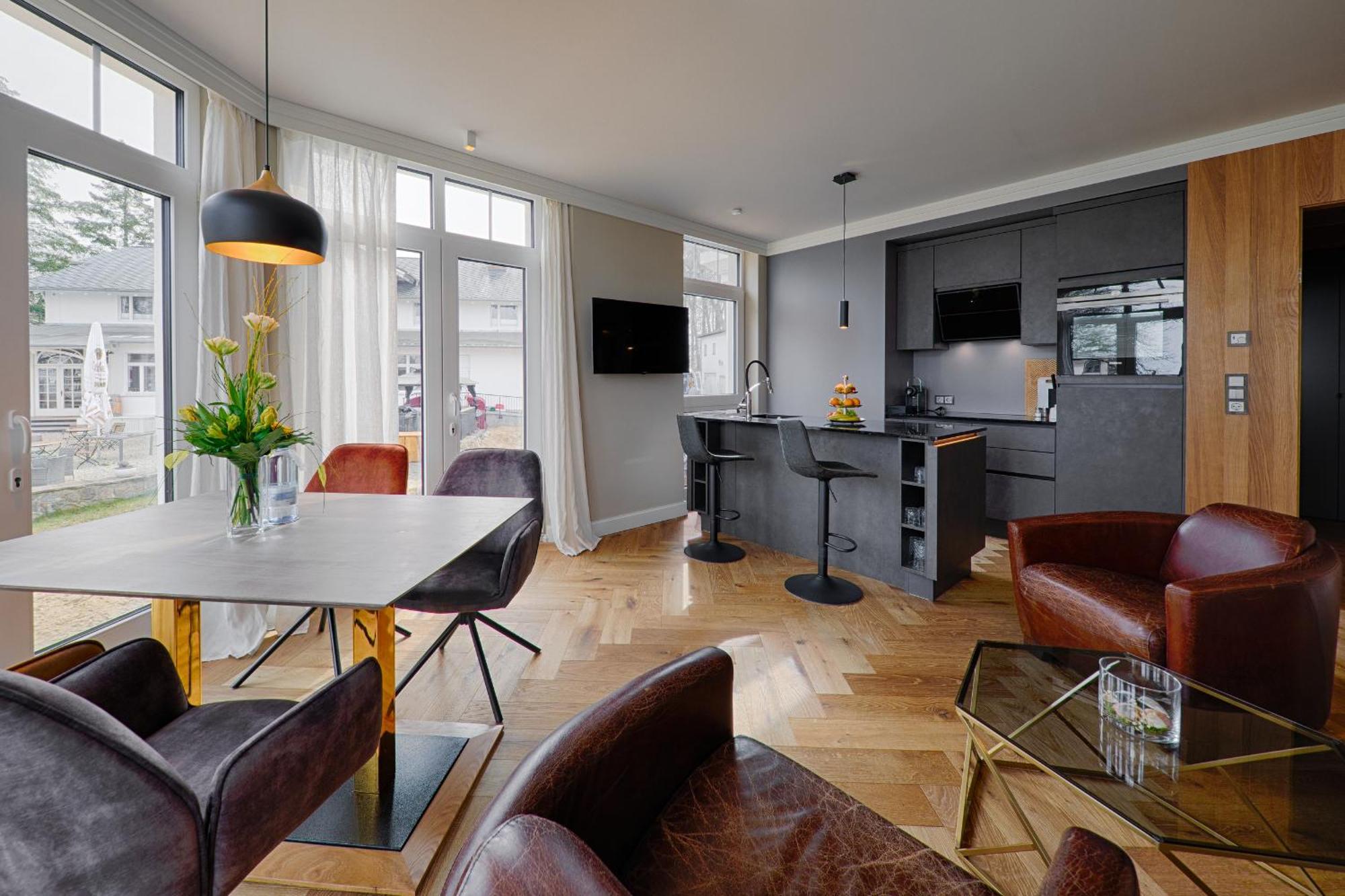 Meeressterne Schlossappartements Heringsdorf Exterior foto
